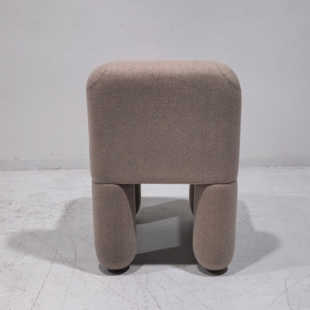Hello Chair Noom